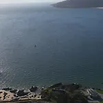 4 Bedroom House By Travel Lets Homes With Sea View *