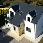 4 Bedroom House By Travel Lets Homes With Sea View * Portsalon