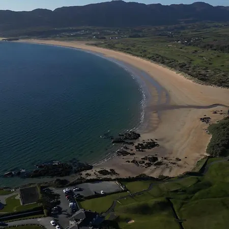 Sandhouse Bay Semesterbostad *