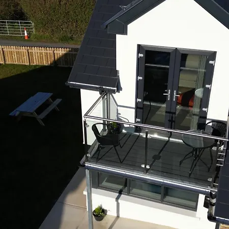 Semesterbostad Sandhouse Bay