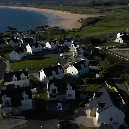 Holiday home Sandhouse Bay *