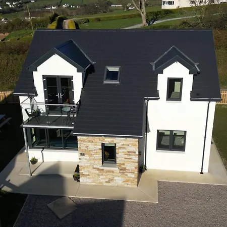 Sandhouse Bay Semesterbostad *