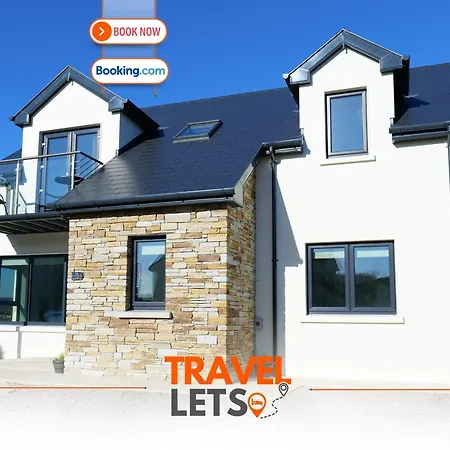 4 Bedroom House By Travel Lets Homes With Sea View